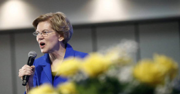 Sanders steps up appeals to women after flap with Warren