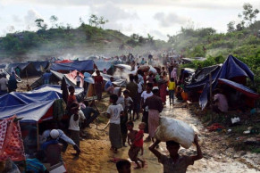 Int’l community with Bangladesh over Rohingya crisis: FM