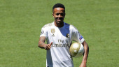 Militao suffers dizzy spell after Real Madrid unveiling