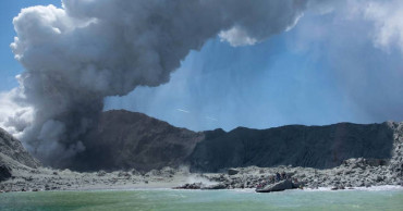 New Zealand police open criminal probe into volcano deaths