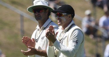 New Zealand beats India by 10 wickets in series-opening test