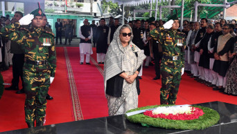 PM pays tributes to Bangabandhu, four national leaders 