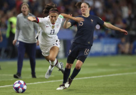 Alex Morgan adjusts her game at Women's World Cup