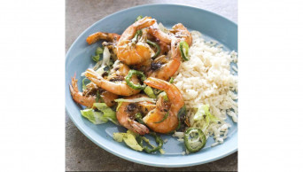 This Chinese salt and pepper shrimp is a savory-spicy joy