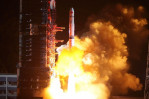 Planned new rocket carries hope for China's manned lunar landing program
