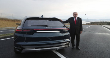 Turkish leader unveils prototypes of 1st domestic car