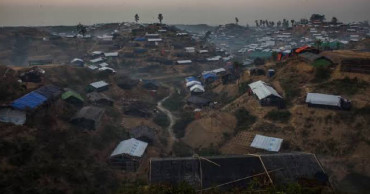Work on barbed-wire fencing around Rohingya camps begins: Army Chief