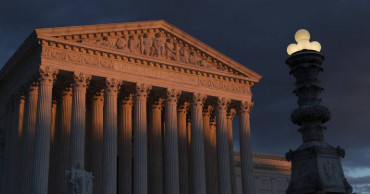 Supreme Court keeps federal executions on hold