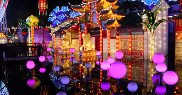 Chinese lantern festival presented in French Riviera