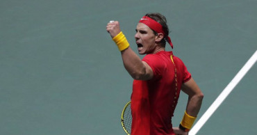 Nadal leads Spain to win over Russia in Davis Cup Finals