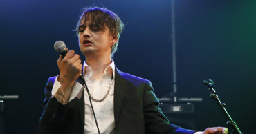 Singer Pete Doherty detained in Paris over cocaine sale