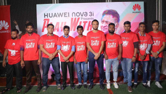Huawei campaign winners meet with Shakib