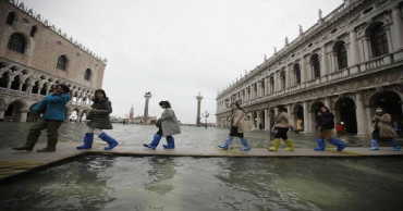 Venice flooded again 3 days after near-record high tide