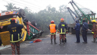 Six of a family among 7 killed in Laxmipur road crash