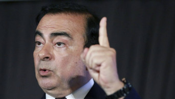 Japan court OKs 10-day detention for Nissan's ex-chair Ghosn