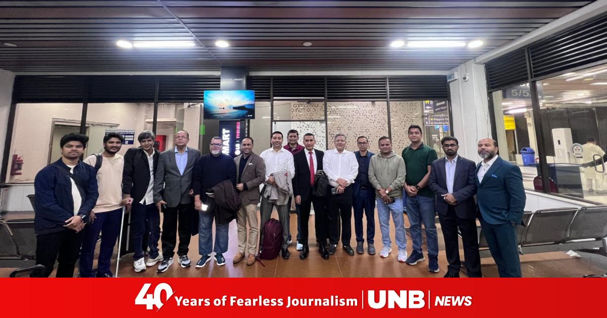 BNP leaders, journalists among 21-member delegation off to China