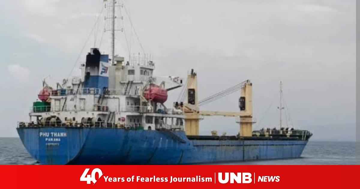 Ship carrying 6,000 MT rice from India arrives at Ctg port