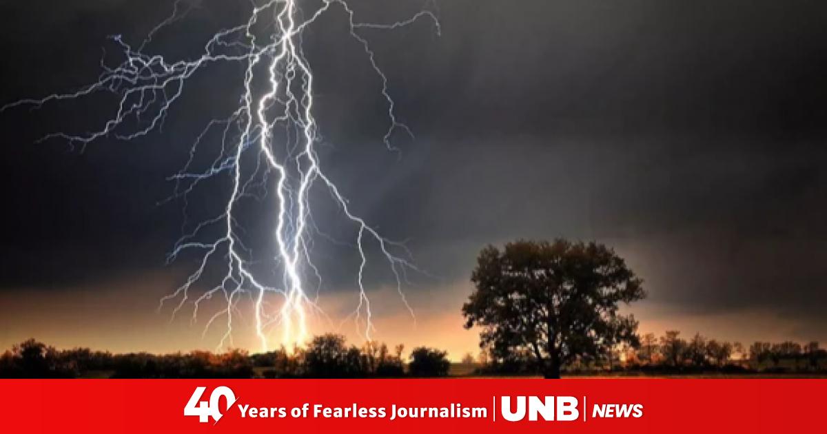 How to stay safe during lightning season