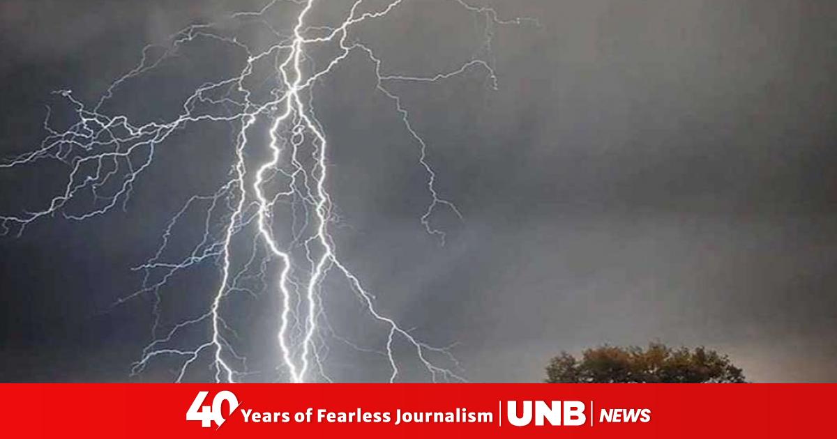 Met office issues lightning alert for 16 dists