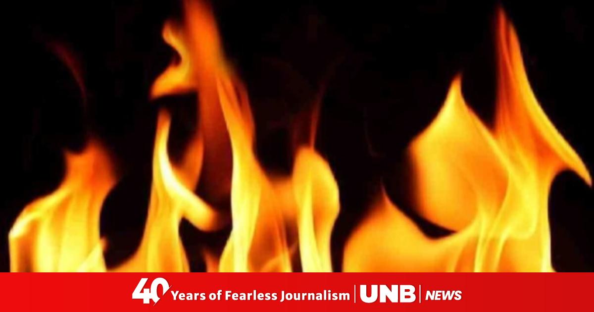 Mother, daughter burnt in explosion caused by ‘gas leak’ in Narayanganj