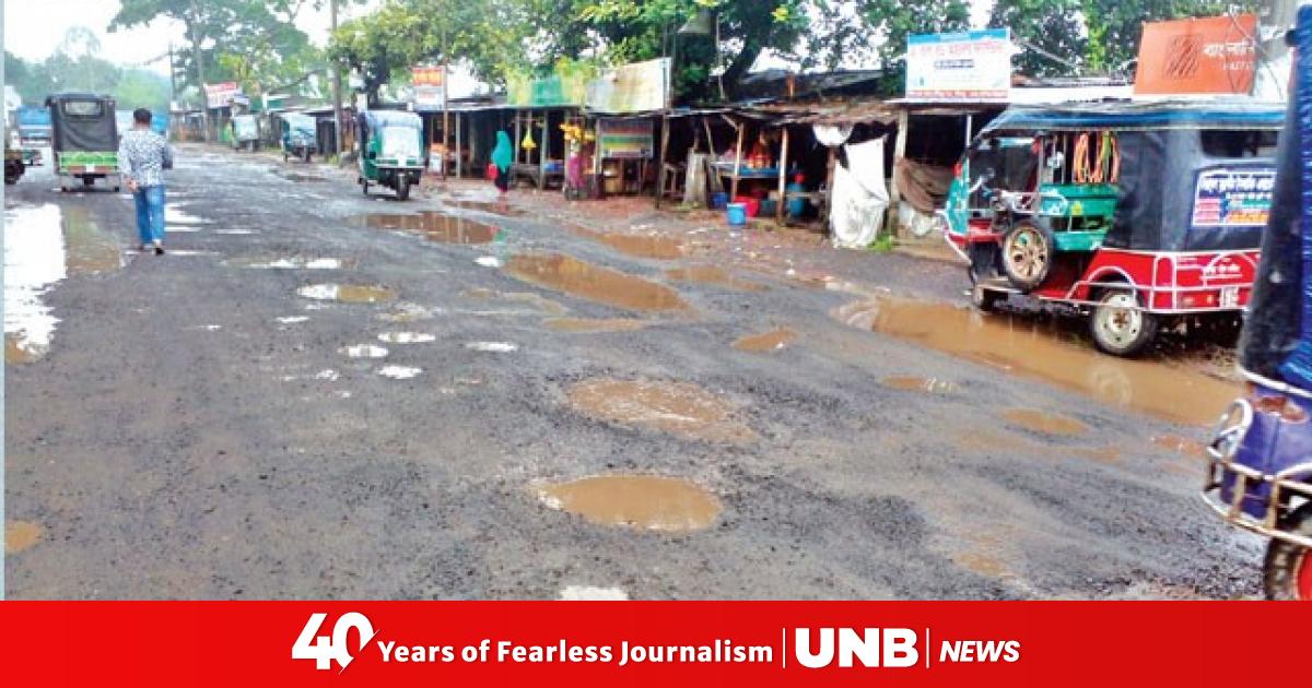 Road woes deepen in Beanibazar as 250km fall into disrepair